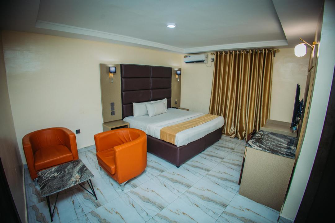 Executive Room Front View